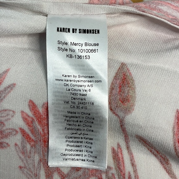 Karen by Simonsen Mercy too abstract floral top . Denmark designer . - Picture 10 of 10